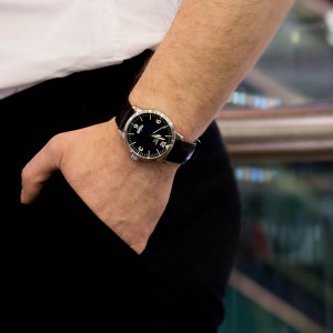 Aviator Airacobra Quartz Watch V.1.11.0.034.4