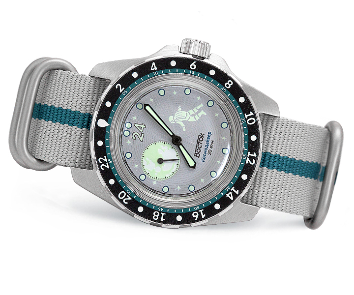 Vostok Amphibia Watch 2431.12/14039B Vostok Amphibia Watch 2431.12/14039B